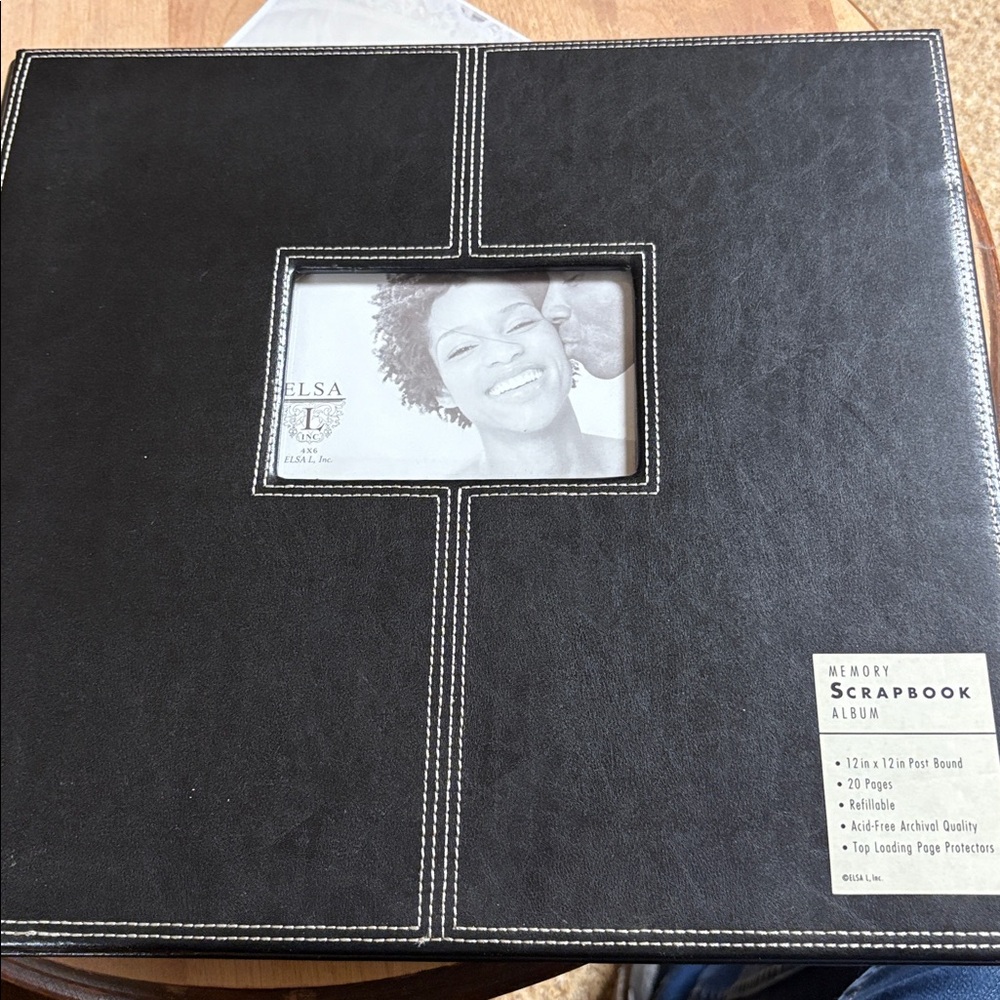 Elsa SCRAPBOOK Photo Album 12x12 faux leather 20 pages unused